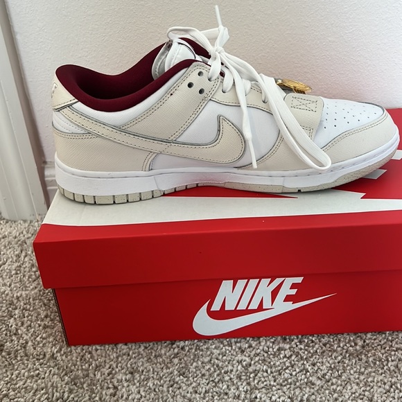 Nike Women’s Dunk Lows SE - Picture 5 of 9